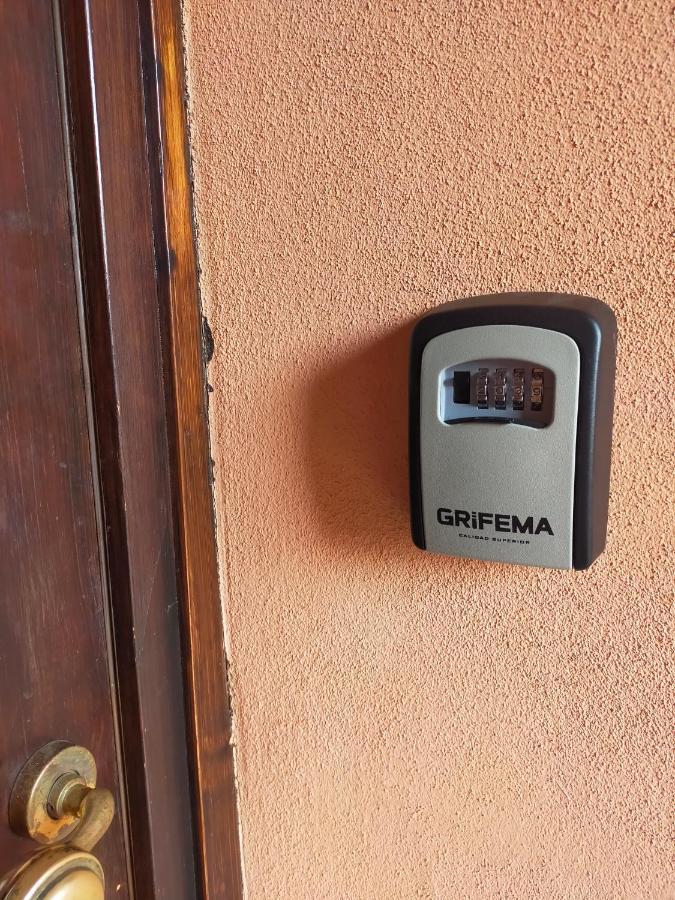 Cute Little Flat With View, 20 Mins To Bgy Airport Daire Pradalunga Dış mekan fotoğraf